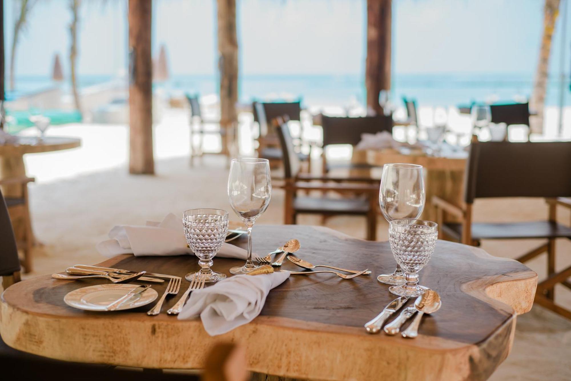 You & Me Maldives Muravandhoo Bagian luar foto