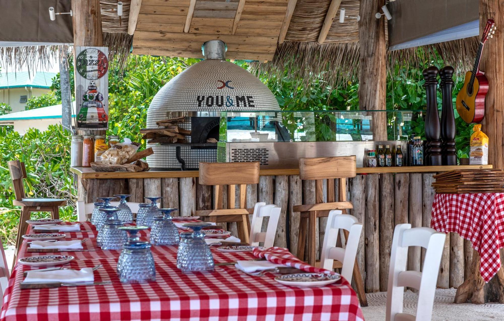 You & Me Maldives Muravandhoo Bagian luar foto